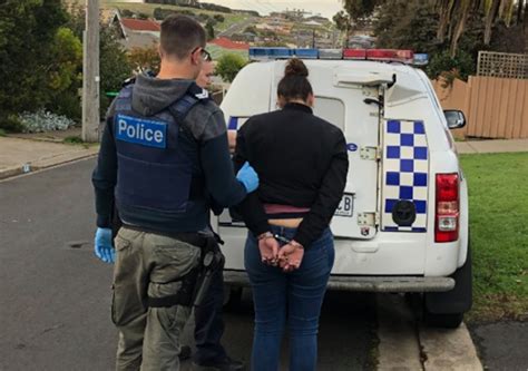 Warrnambool police arrest and release two prostitutes